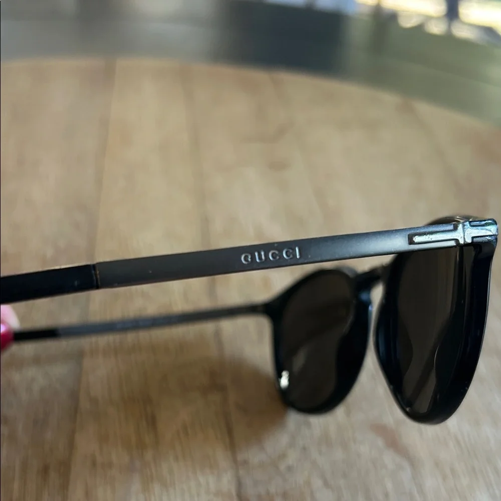 Gucci Sunglasses - Frames - Picture 2 of 4